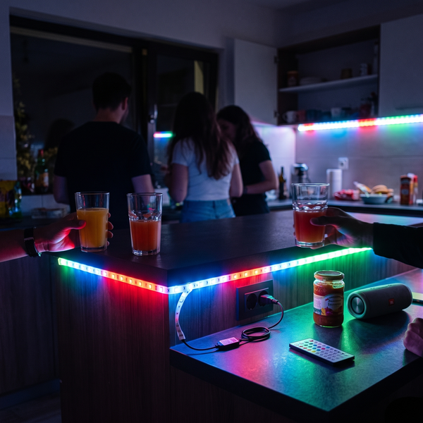 Luminile dansează pe ritmul muzicii