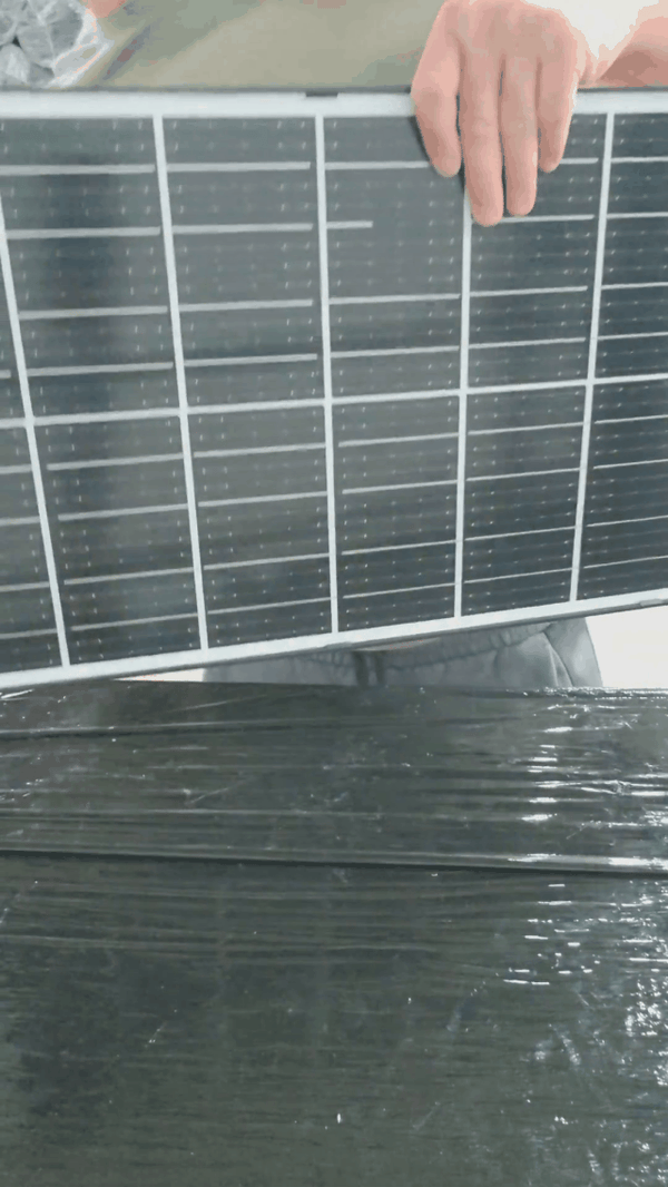 Lampă Solară cu Telecomandă