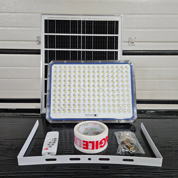 Lampa Solară pentru Curte