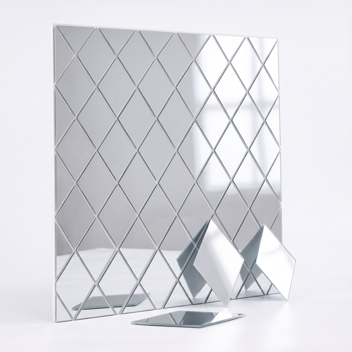 Set 58 Oglinzi Acrilice Autoadezive Romb, 100 x 100 cm, Grosime 3 mm, Bandă 3M, Decor de Perete pentru Living, Dormitor și Baie