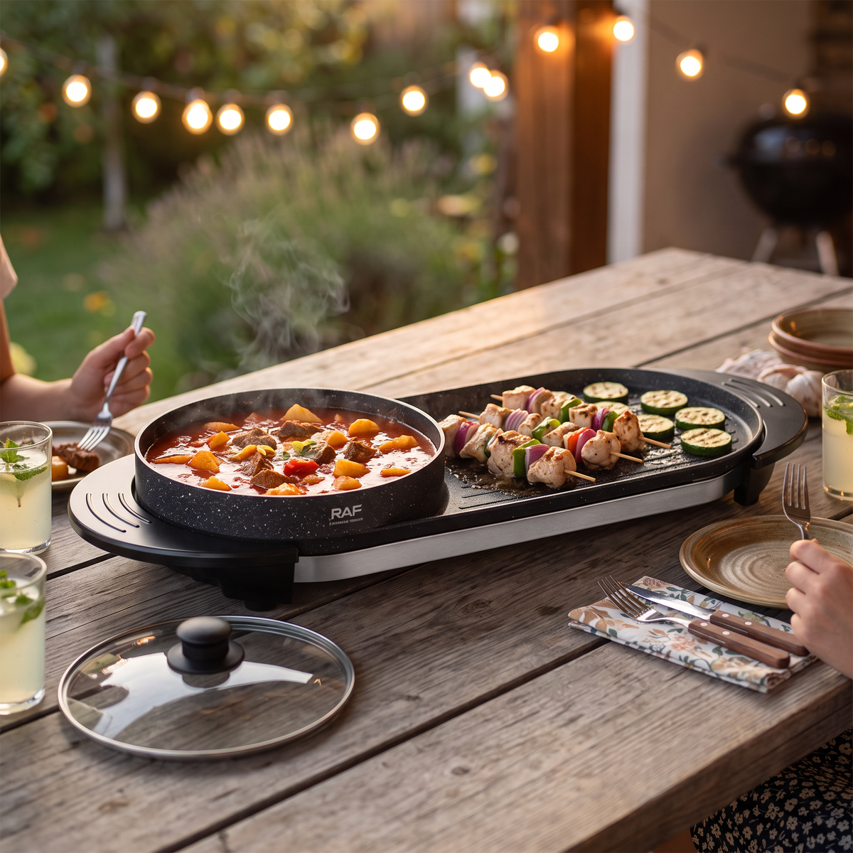 Grill Electric RAF R.5413 2 în 1 cu Oală 2,5 L și Capac, 1800W, 160-220°C, pentru Fripturi, Supe și Mese în Familie